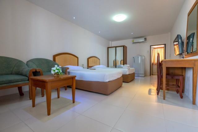 Golden House Service And Apartment Rayong Zewnętrze zdjęcie